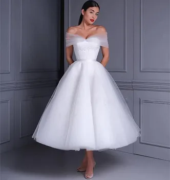 Baltas Trumpas Vestuvių Suknelės 2022 Nuo Peties Nėrinių Arbatos Ilgio Elegantiškas Lauko Vestuvinės Suknelės 2023 Vestidos De Novia